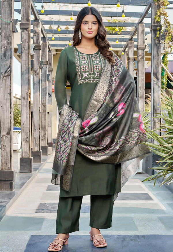 Women Floral Embroidered Empire Thread Work Roman Slik Kurta Pant With Dupatta-KS-257