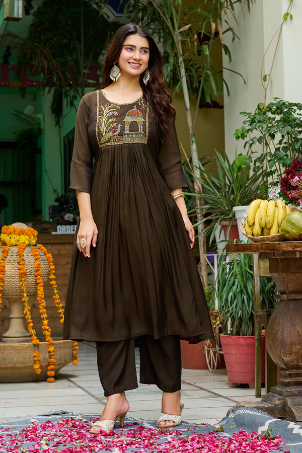 Women Ethnic Motifs Embroidered Empire Thread Work Chanderi Cotton Kurta with Trousers & With Dupatta-IV-1132