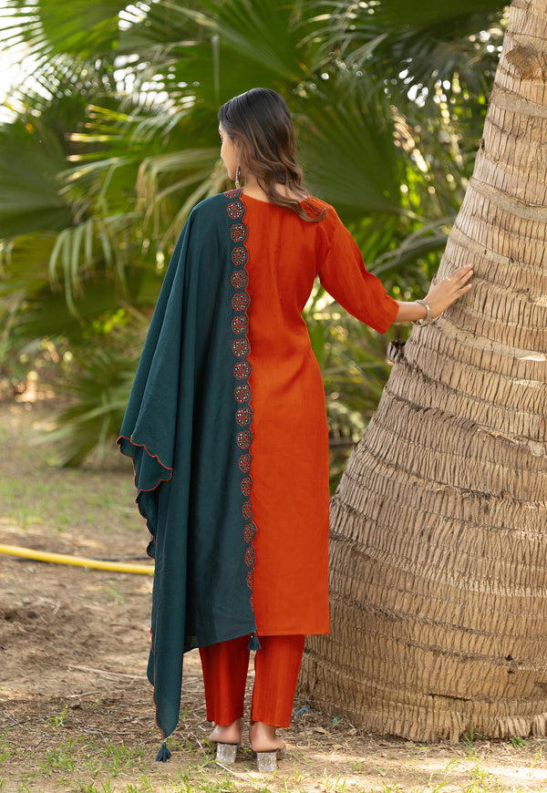 Women Thread & Hand work Viscose weaving Kurta With Trouser & Dupatta-ELITE