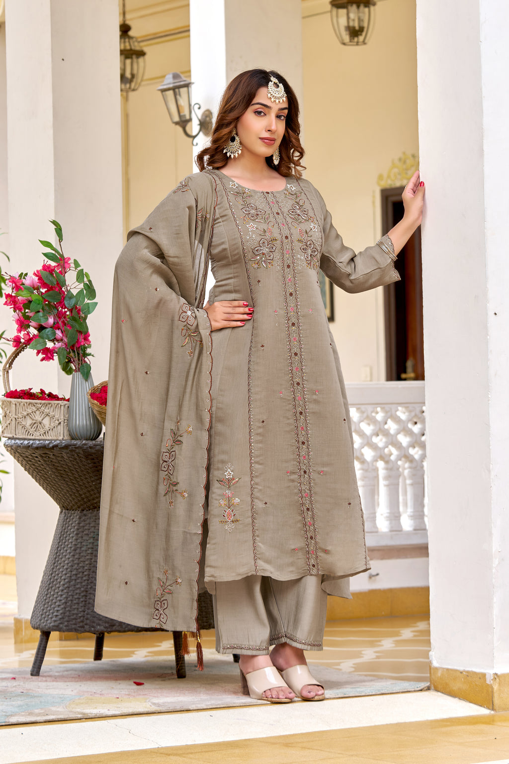Elegant Mul Chanderi Embroidered Kurta Set-KS-368