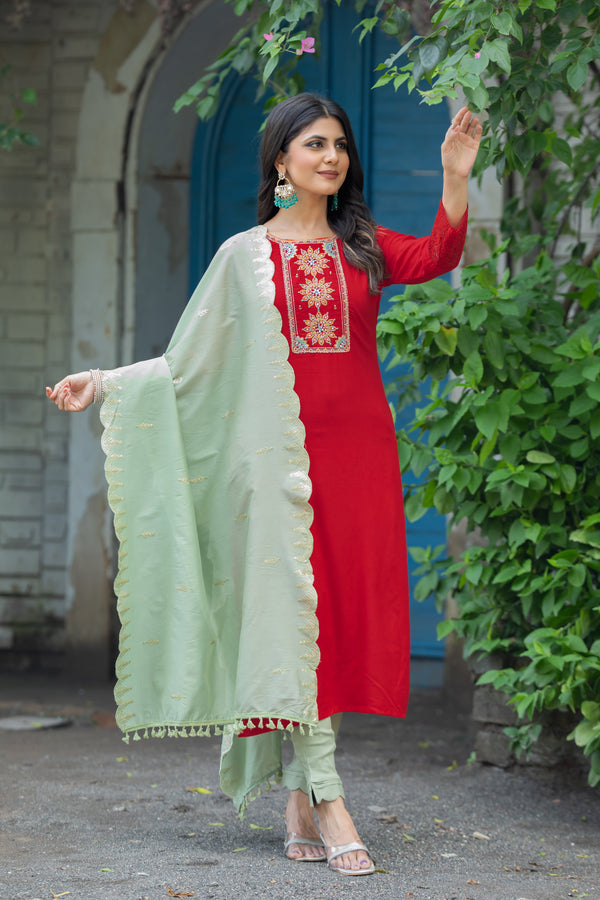 RED KURTA SET FOR WOMEN WITH DUPATTA