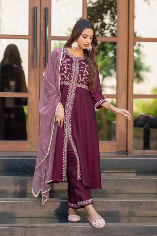 Women's Embroidered And Sequence Work Kurta Set With Dupatta