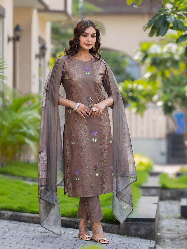 Floral Embroidered Three-Quarter Sleeves Chanderi Silk Kurta & Trouser With Dupatta