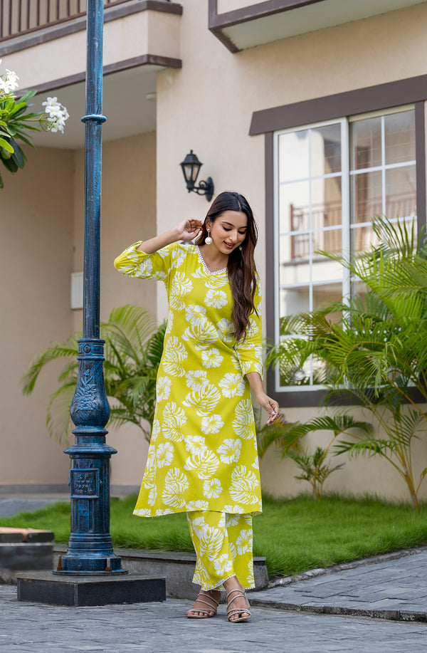 Floral Printed Straight Kurta with Palazzos